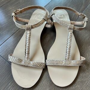 Jack Rogers Gold T strap sandals size 7